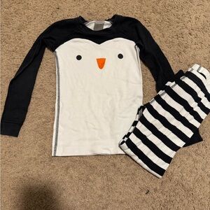 Penguin Design Kids Pajamas - Black and White